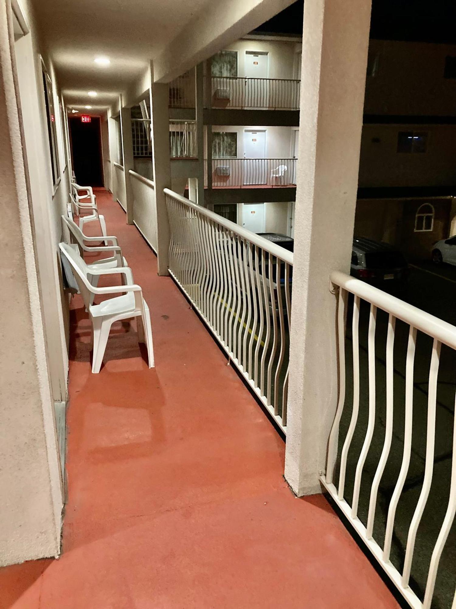 Motel 99 Гранд-Форкс Экстерьер фото