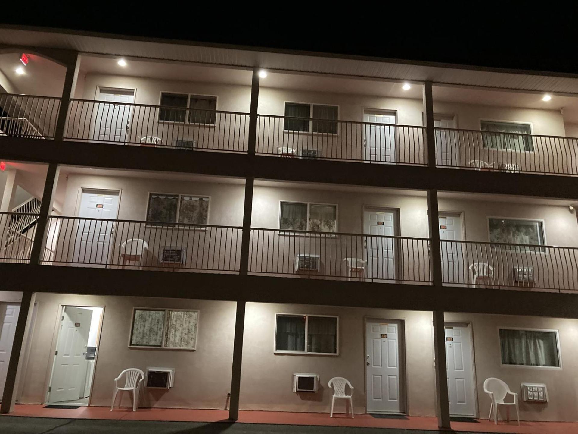 Motel 99 Гранд-Форкс Экстерьер фото